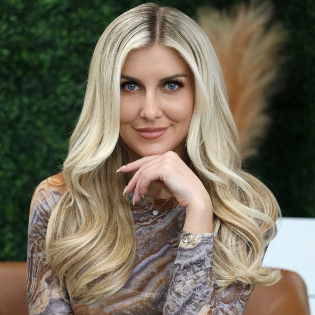 Olivia Thompson, Donna Bella