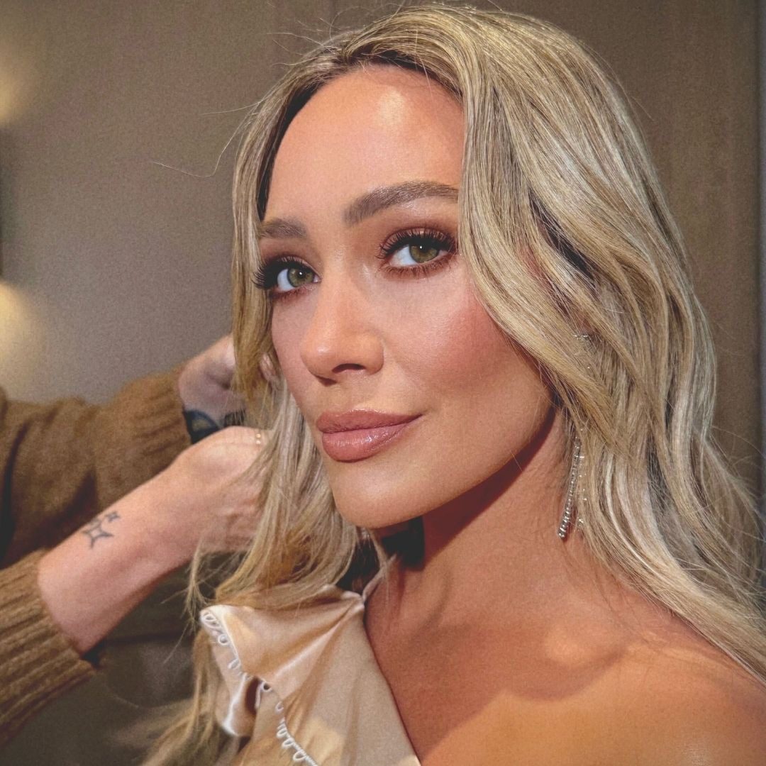 The Lashes Kelsey Deenihan used for Hilary Duff’s ‘Small Rooms, Big Nerves’ Tour