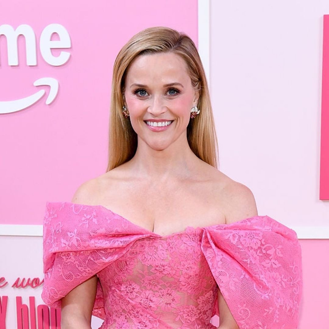 Reese Witherspoon’s Humidity-Proof Red Carpet Hair at the ‘Elle’ Premiere