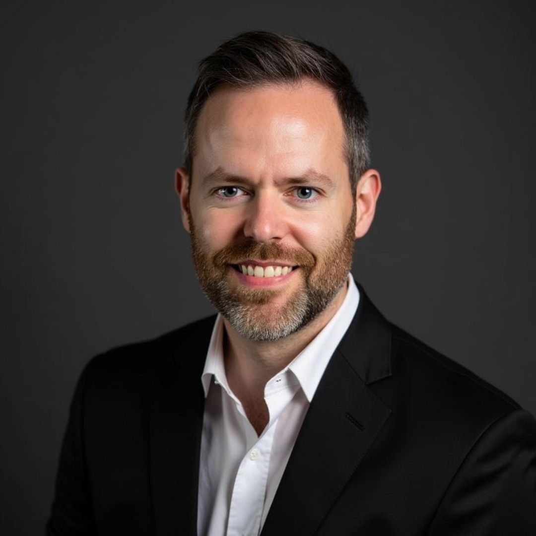 Elliot Baldini, Sola, Sola Salons
