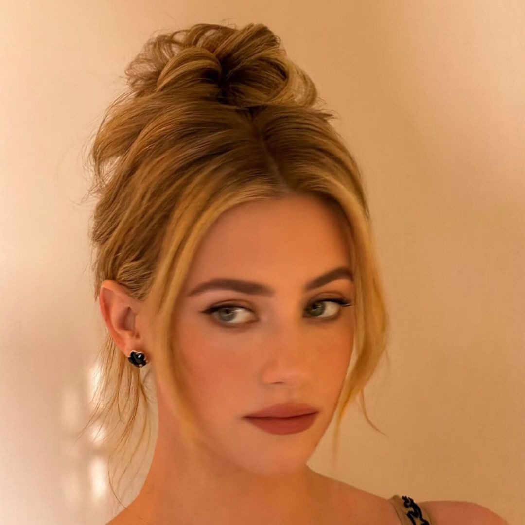 Lili Reinhart